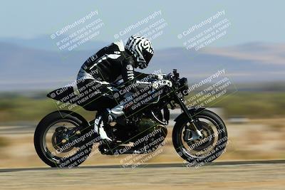 media/May-15-2022-SoCal Trackdays (Sun) [[33a09aef31]]/Back Straight Speed Shots (835am)/